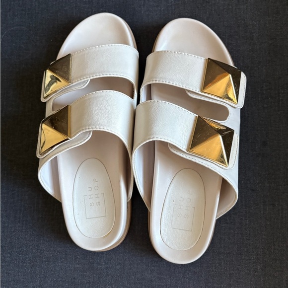 Chic White Sandals with Gold Buckles Adjustable Stripes Sz 9 Excellent Condition - Picture 5 of 7